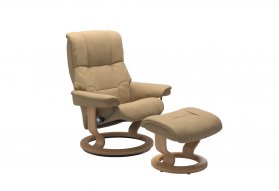 Stressless *QUICKSHIP* Mayfair Medium Recliner Chair & Footstool (Classic Base) (Sand/Oak)