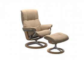 Stressless *QUICKSHIP* Mayfair Medium Recliner Chair & Footstool (Signature Base) (Beige/Oak)